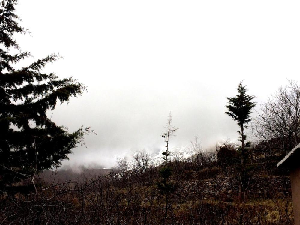 Gite Entre Les Vallees Tacheddirt Exterior foto